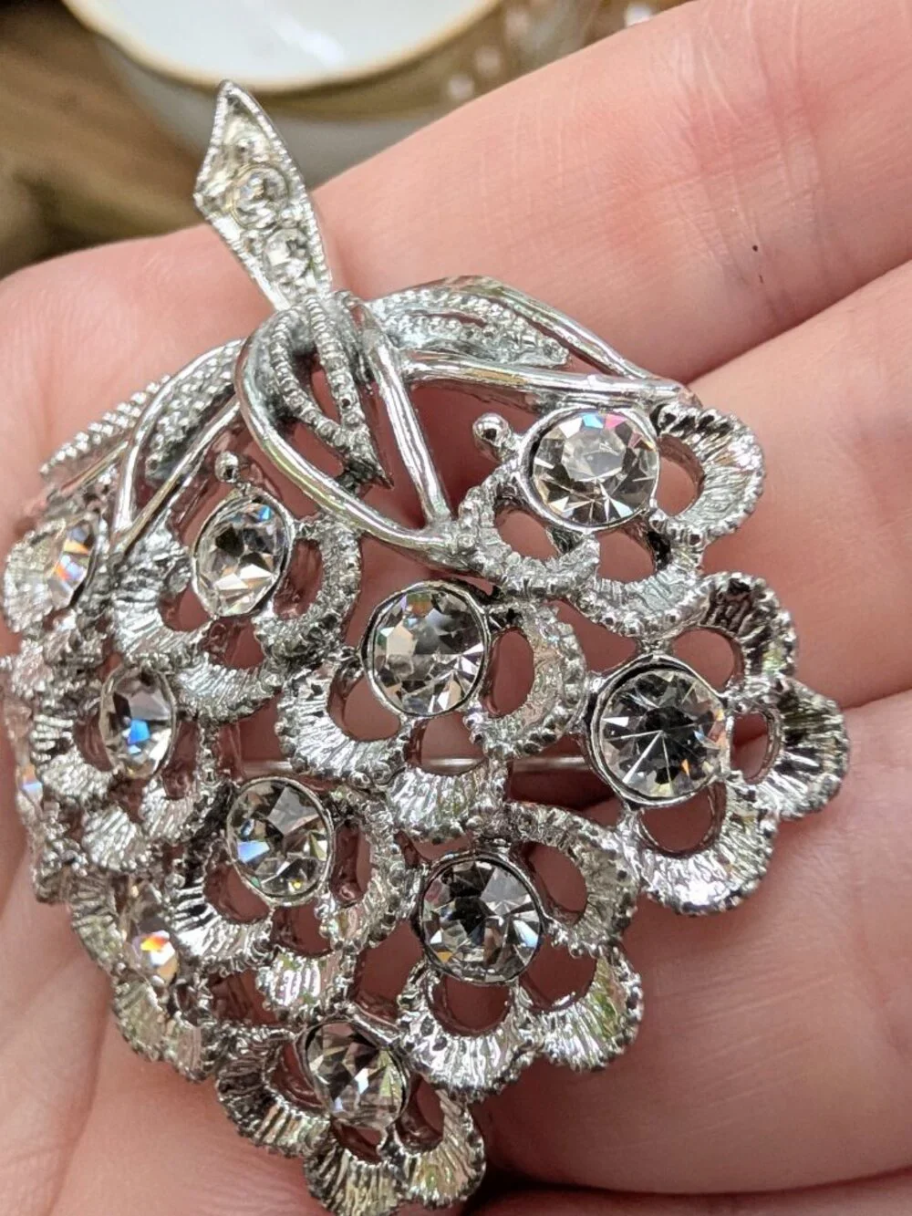 Vintage signed Sarah Coventry rhinestone cluster flower brooch